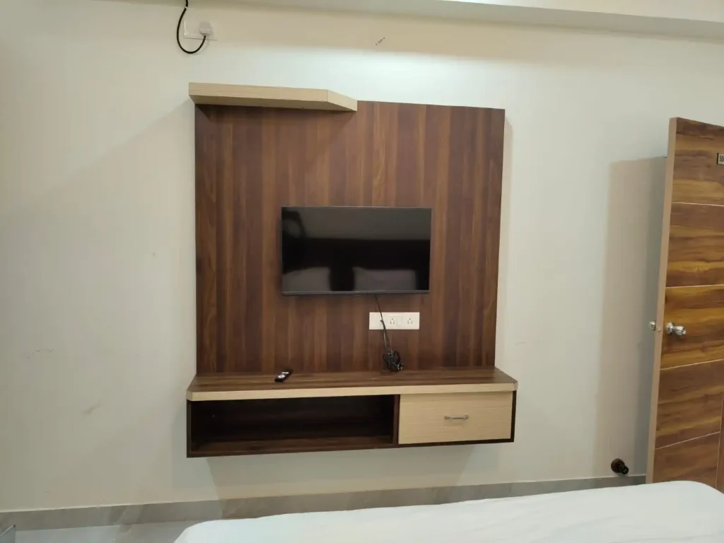 Economy Room (1)